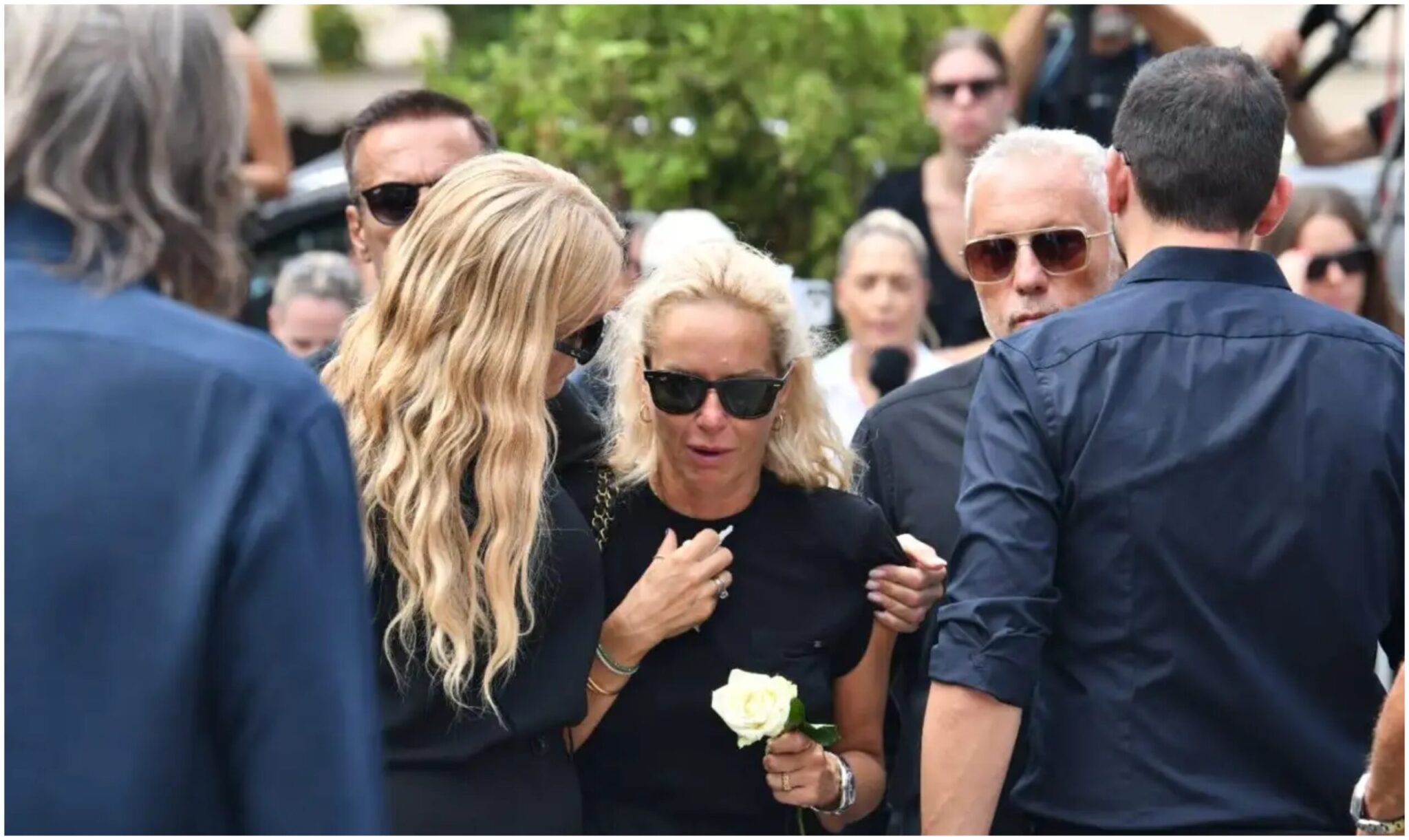 Funeral of Giorgos Mazonakis: Maria Bekatorou Collapsed in Her Husband’s Arms