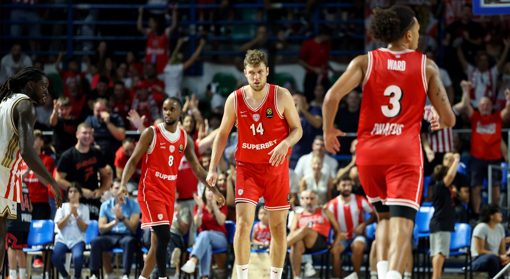 Olympiacos defeated Red Star again with an all-out offensive and an unstoppable Sasha