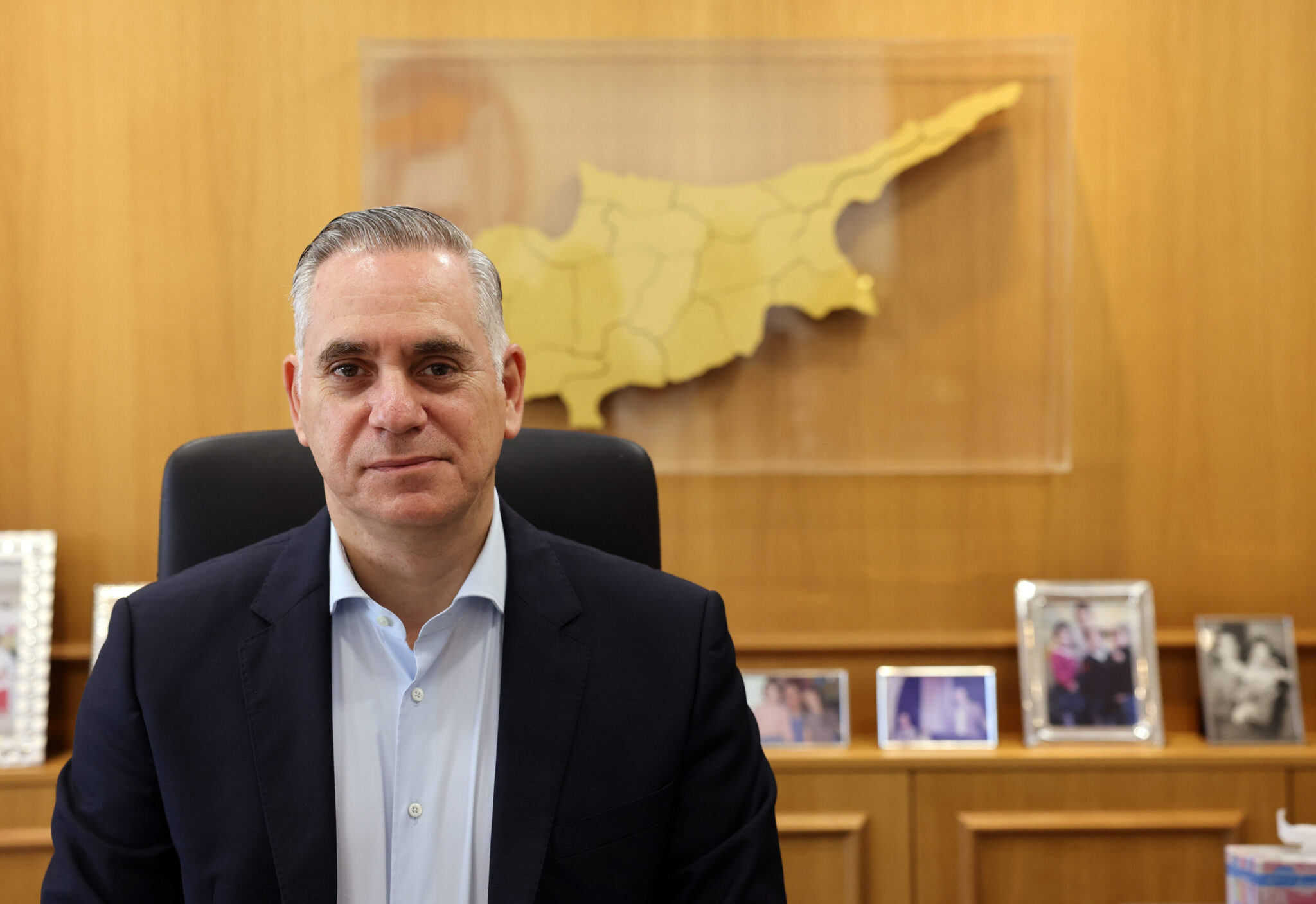Three former ministers and a lawyer: These are Nikola Papadopoulos’s new advisors
