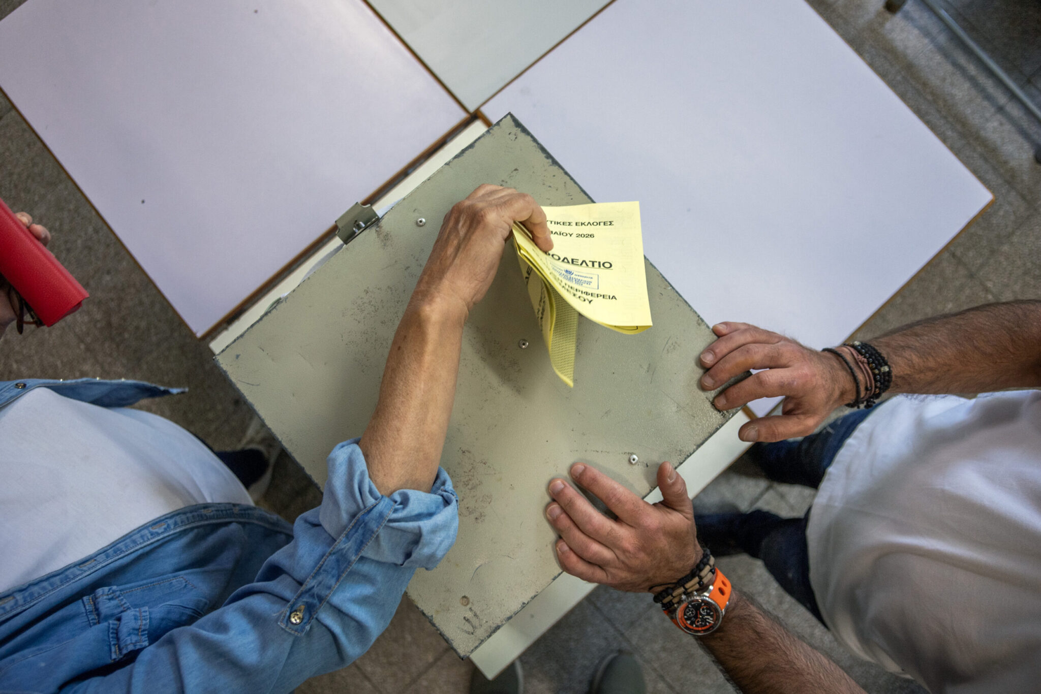 The Ministry of the Interior responds to Anthousi and rejects the claim that it did not receive convincing answers regarding the error at the ballot box