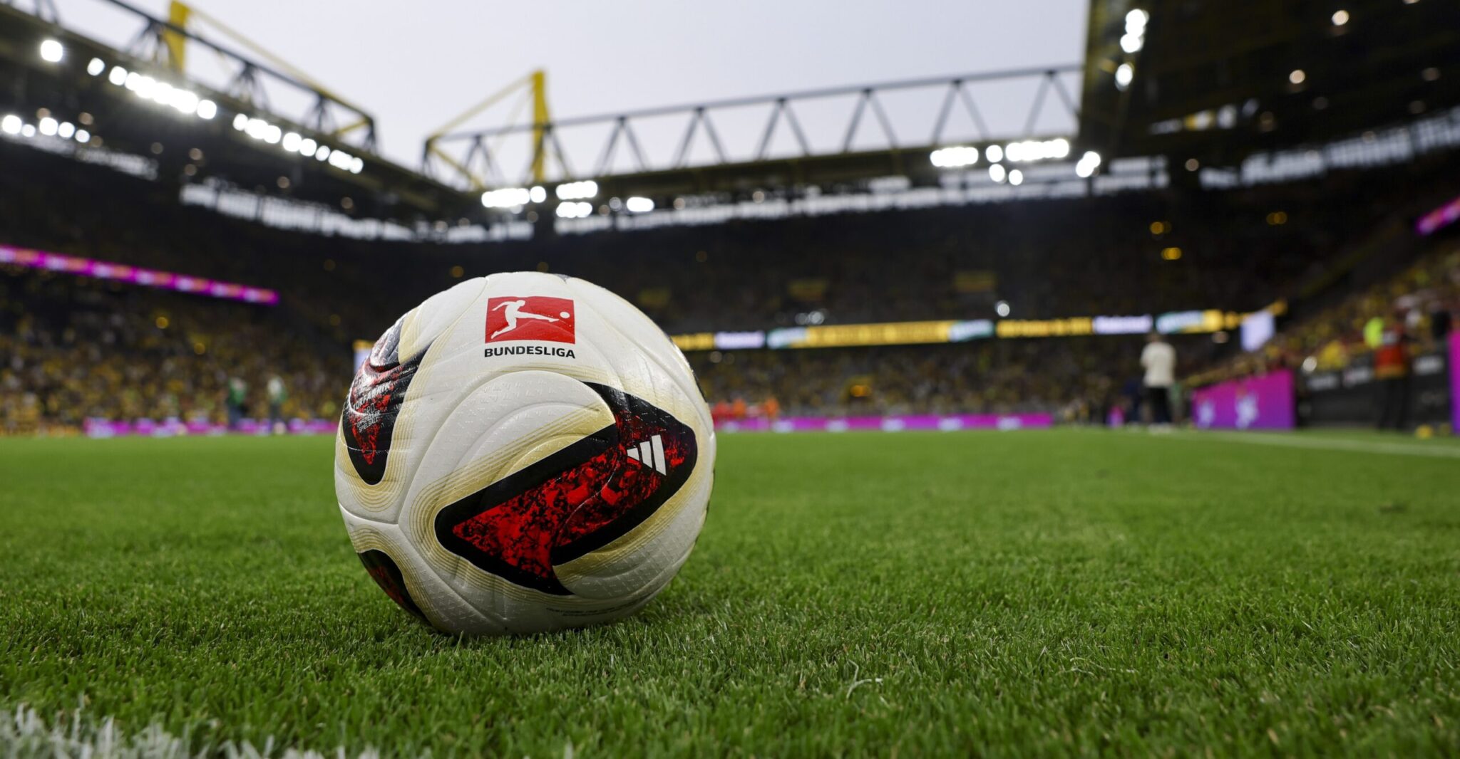 Bundesliga: Hoffenheim Seeks Its First Points Ahead of OFI; A Test for Bayern
