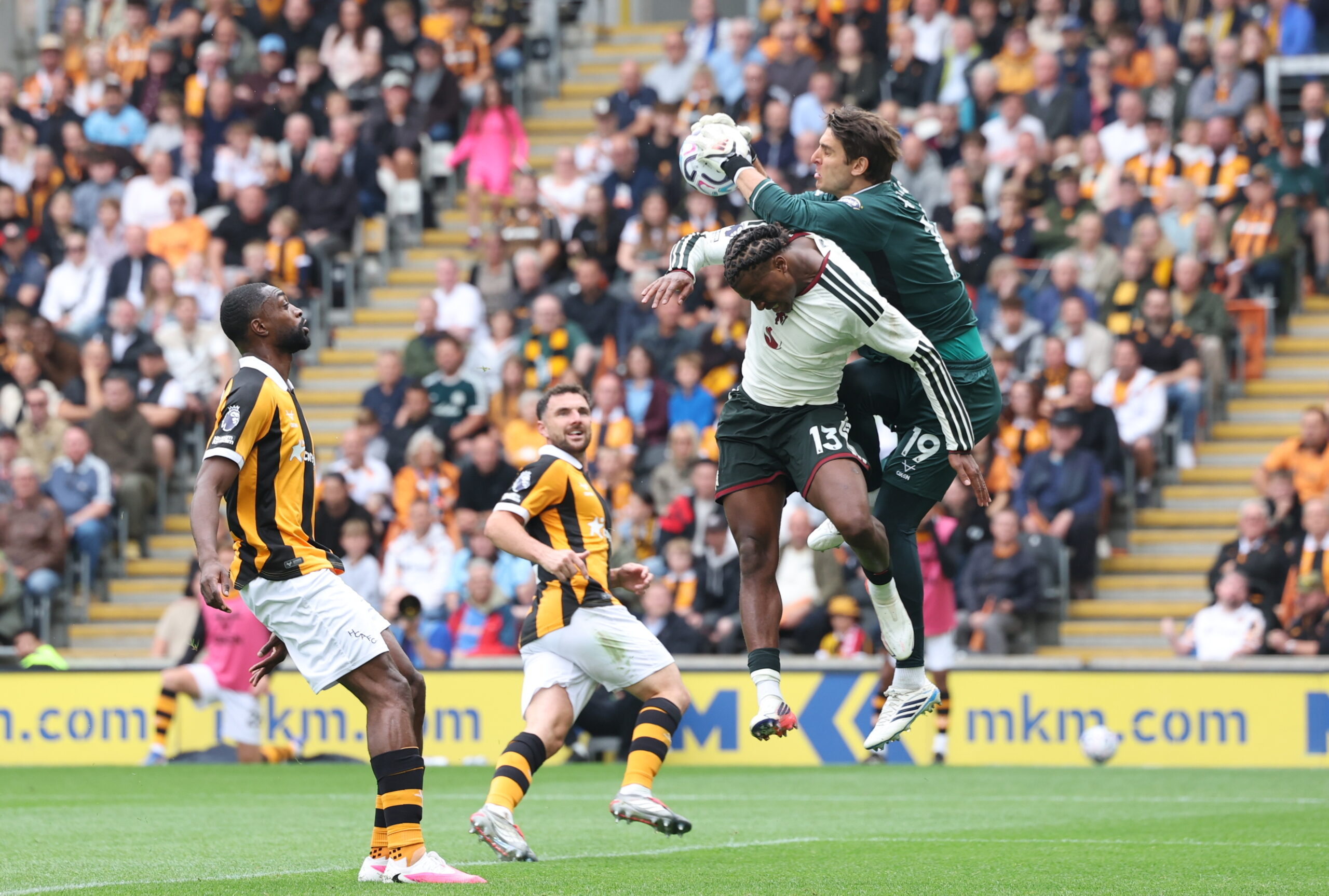 Tzolakis Nominated for Premier League Player of the Month