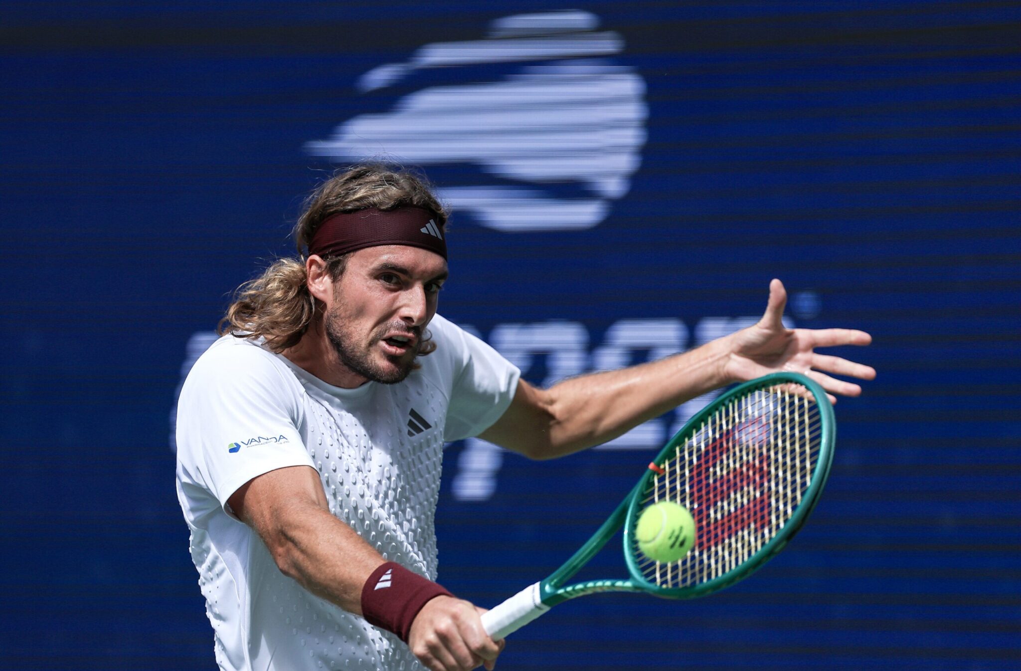 Comeback victory for Tsitsipas and another tie between Greece and Slovakia in the Davis Cup