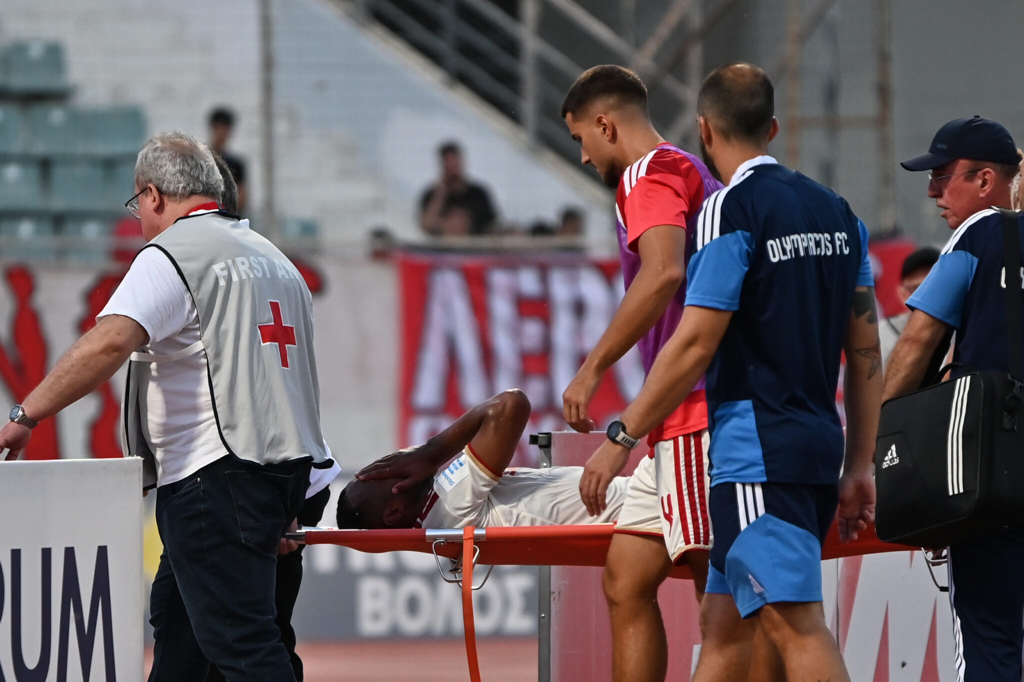 El Kaabi’s first message after surgery: “Thank you for every message and prayer—I’ll come back stronger”