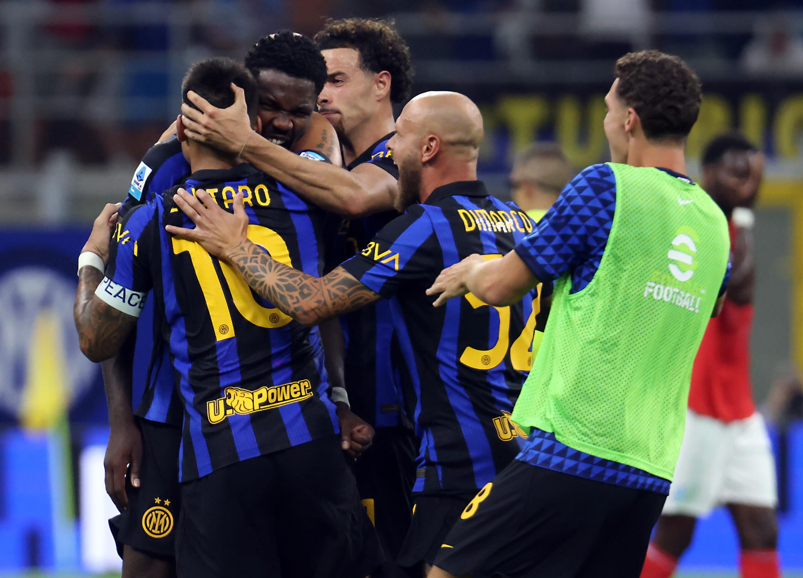 Serie A: Inter heads to Rome for a clash between the league leaders; Lazio takes a trip to Venice