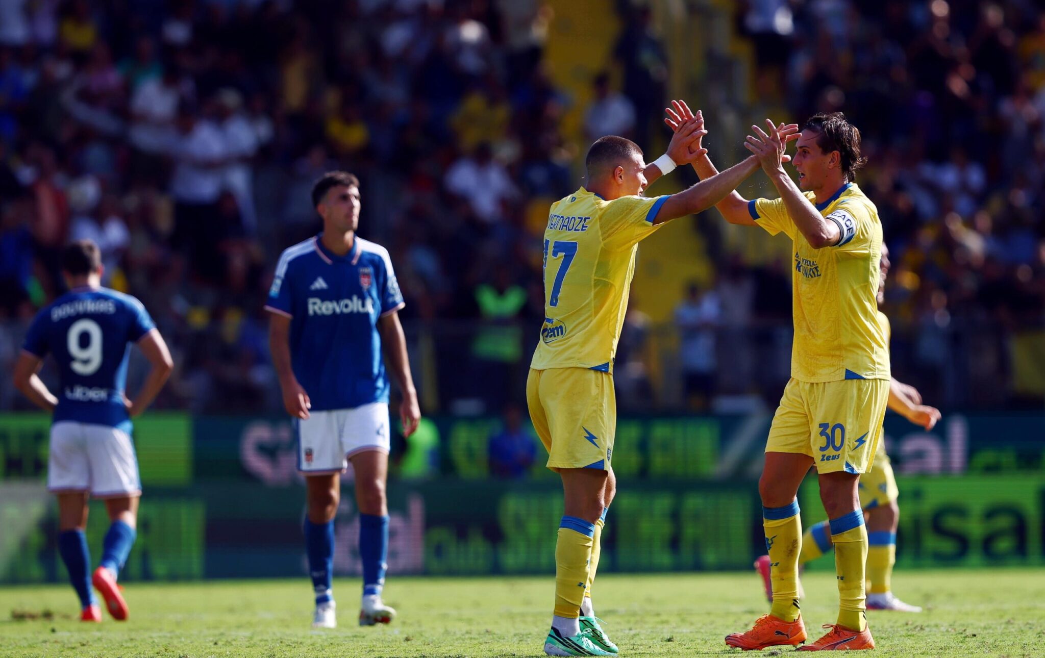 The formidable Frosinone brought Douvikas’s Komos down to earth – First three points for Parma