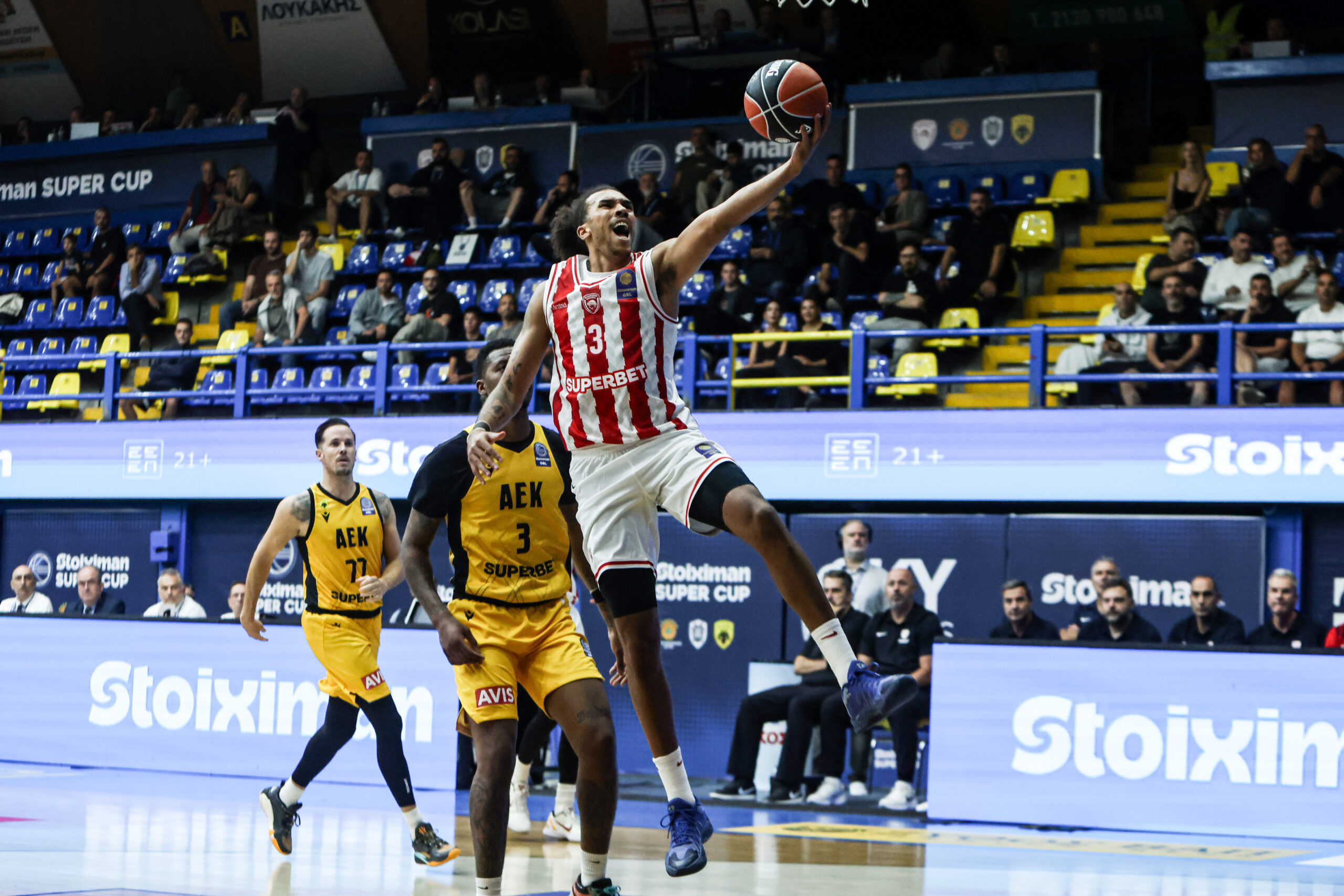 Olympiacos had the answers and… Montero, and advanced to the Stoiximan Super Cup final