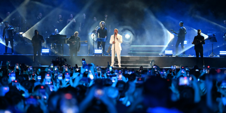 Antonis Remos: These are the 5 artists who will join him at the big concert in Cyprus