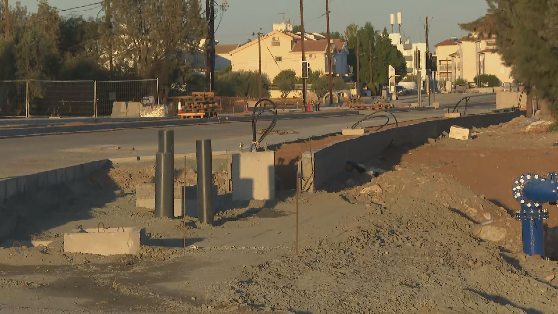 Construction in Tseriou: A section of the road is temporarily one-way