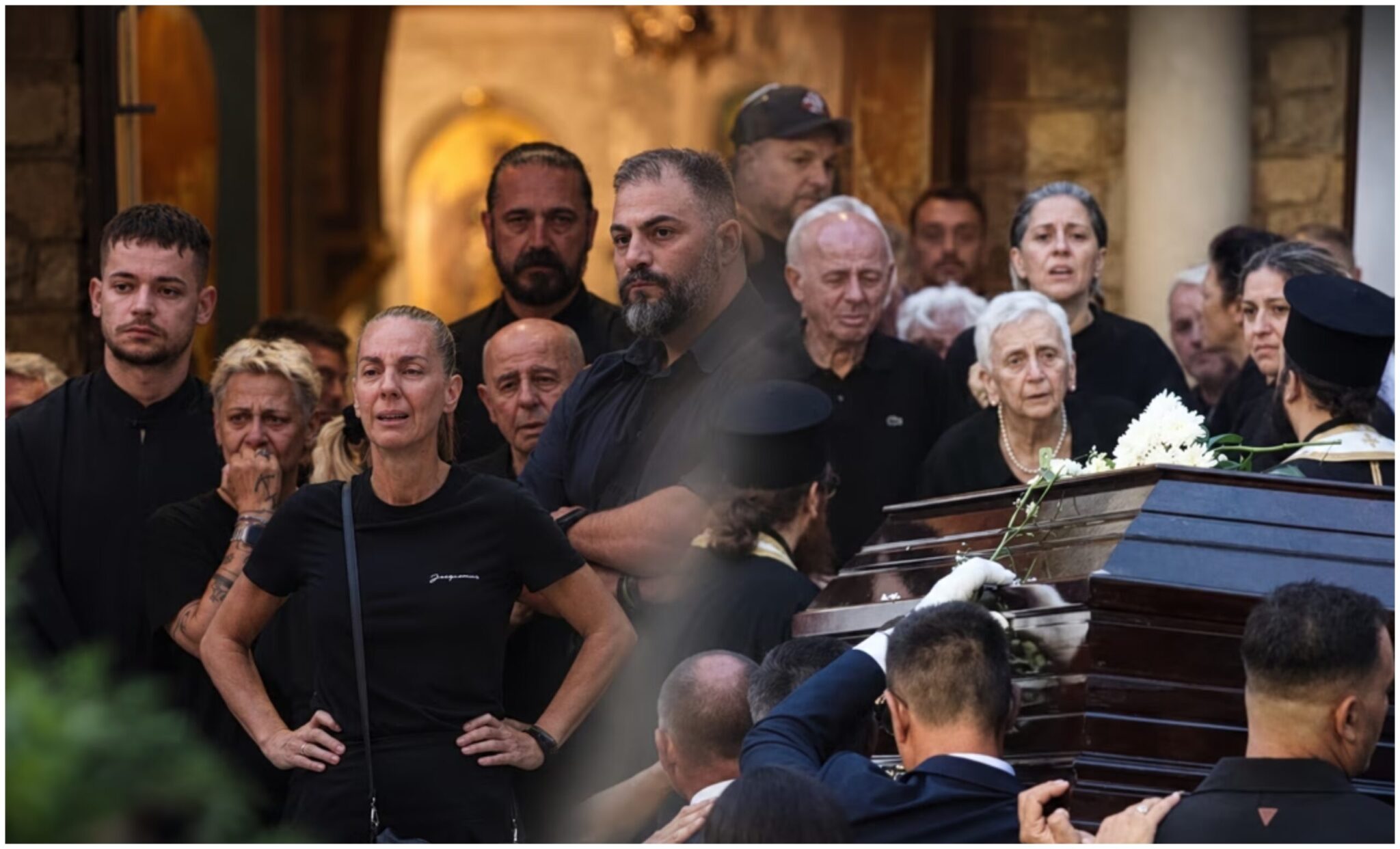 The Mazonakis family after the funeral – At a seafood tavern for a family meal (PHOTO)