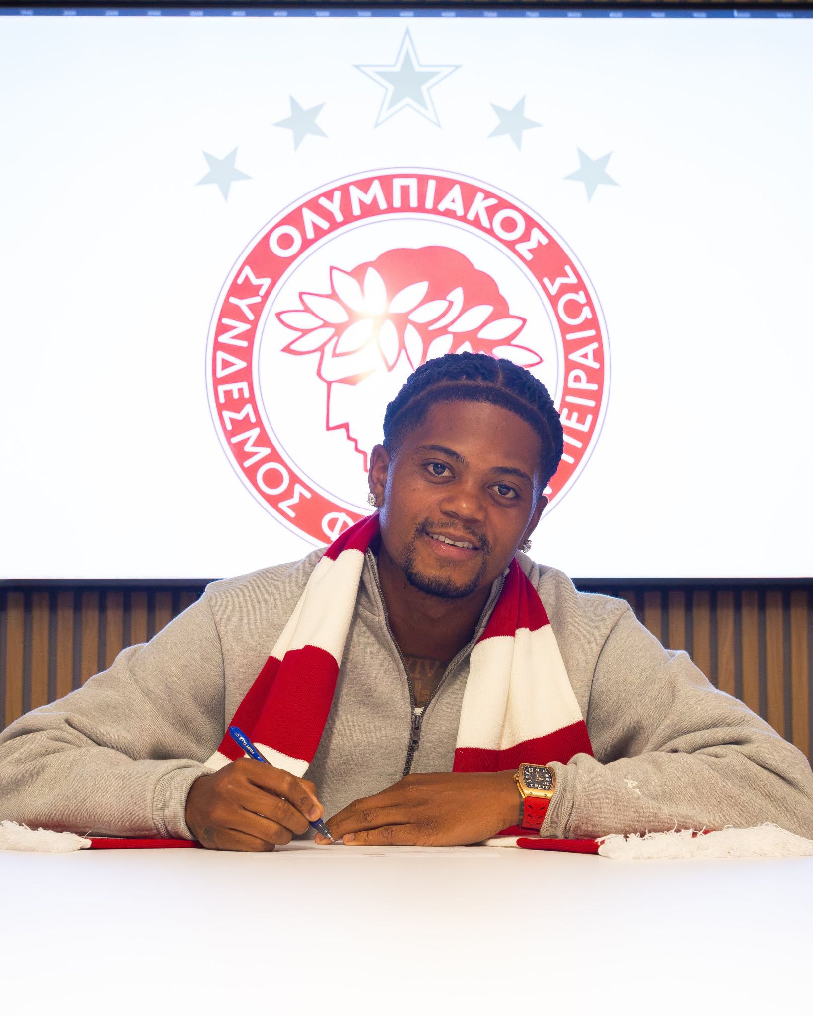 Bailey and… officially signed with Olympiacos through 2030