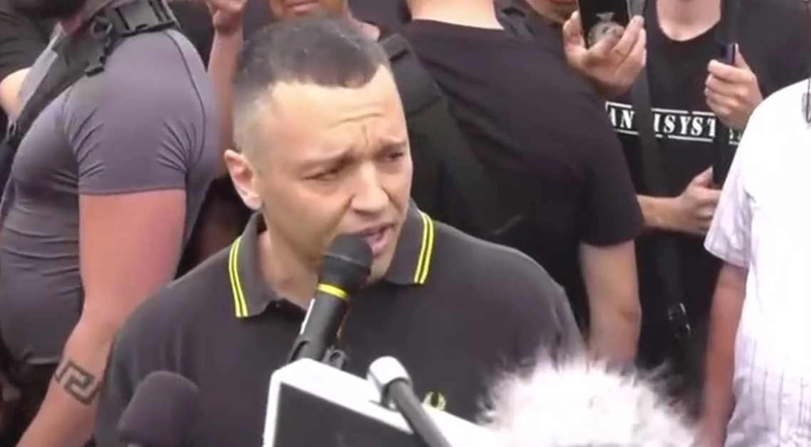 “I’m Back on the Front Lines”: Kasidiaris Was Released from Prison and Welcomed by His Supporters