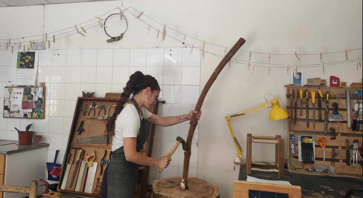 Reviving the phoiniotiki tsara