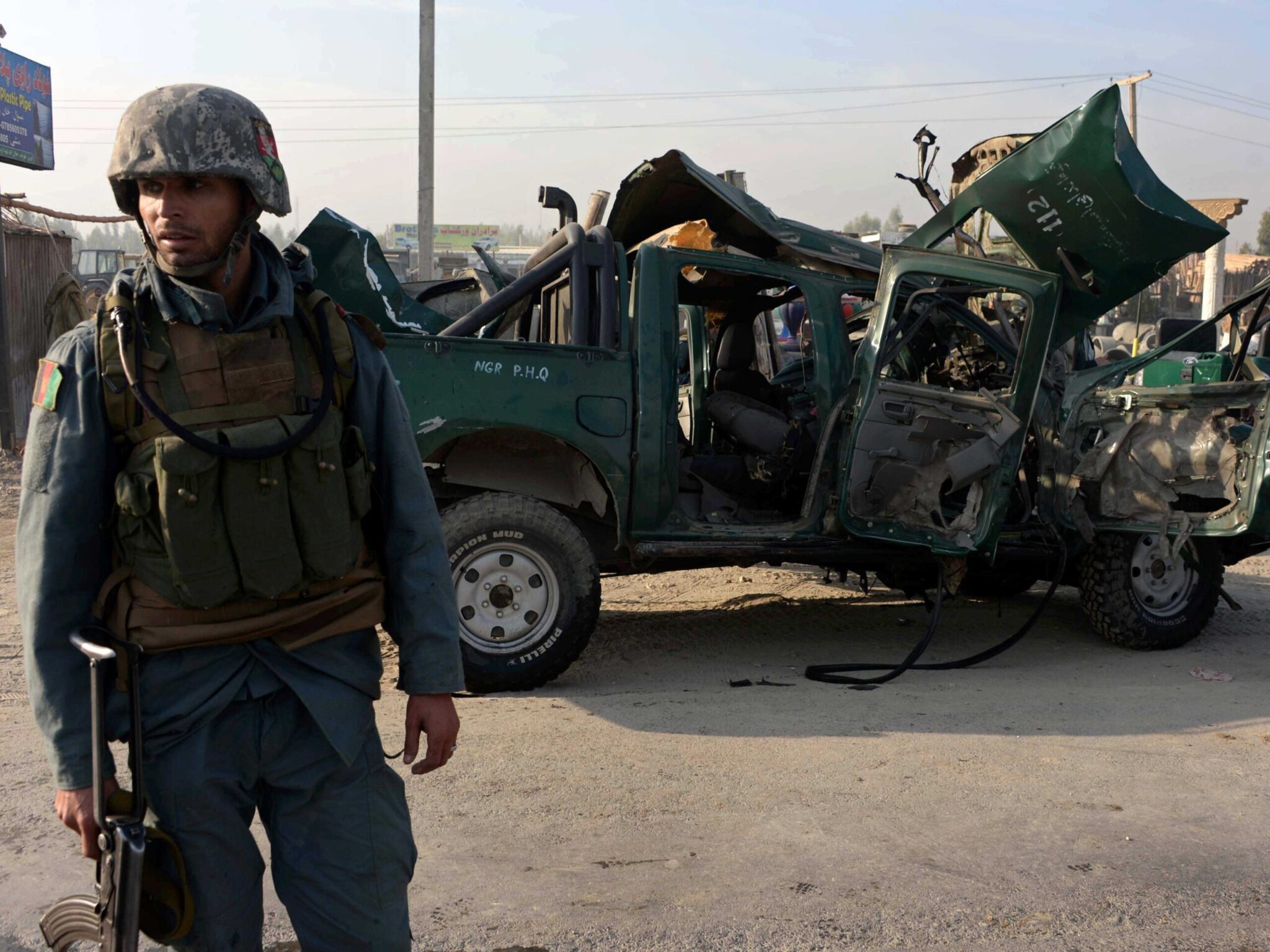 Pakistan bombed Afghanistan; at least three people were killed