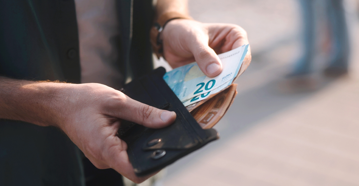 Unemployment is higher among women in Cyprus: 4.2% compared to 3.7% for men
