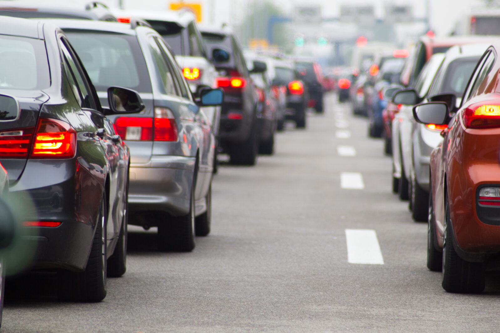 Attention Drivers: Traffic chaos on the highway following a car accident