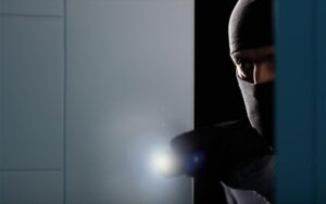 The 40-year-old Greek Cypriot, who was caught red-handed robbing a jewelry store, is known to the authorities