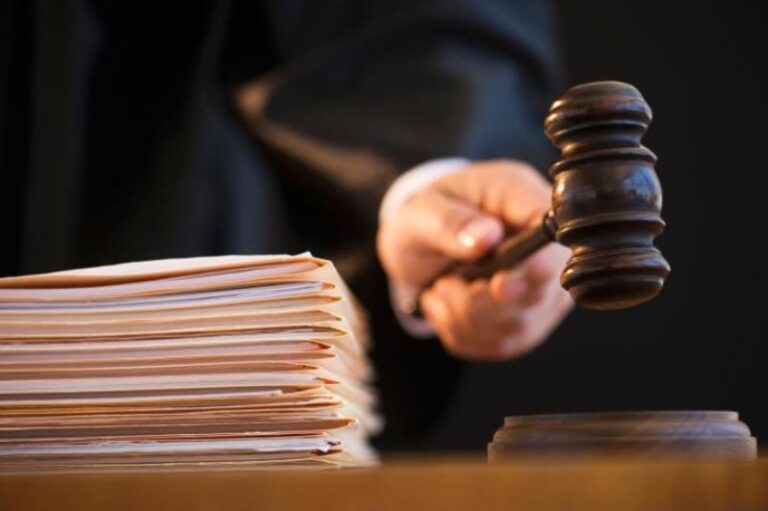 A 72-kg drug case was dismissed because the Criminal Court did not fully explain the defendant’s rights to him
