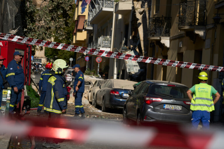 Deadly explosion in Plaka: Gas leak inside the building