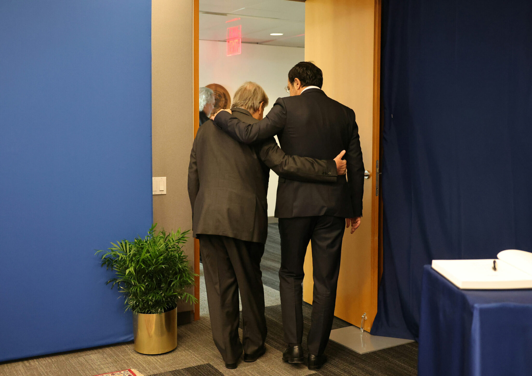 The Trilateral Meeting Is “Up in the Air” Until the Last Minute: What Diplomatic Sources Say