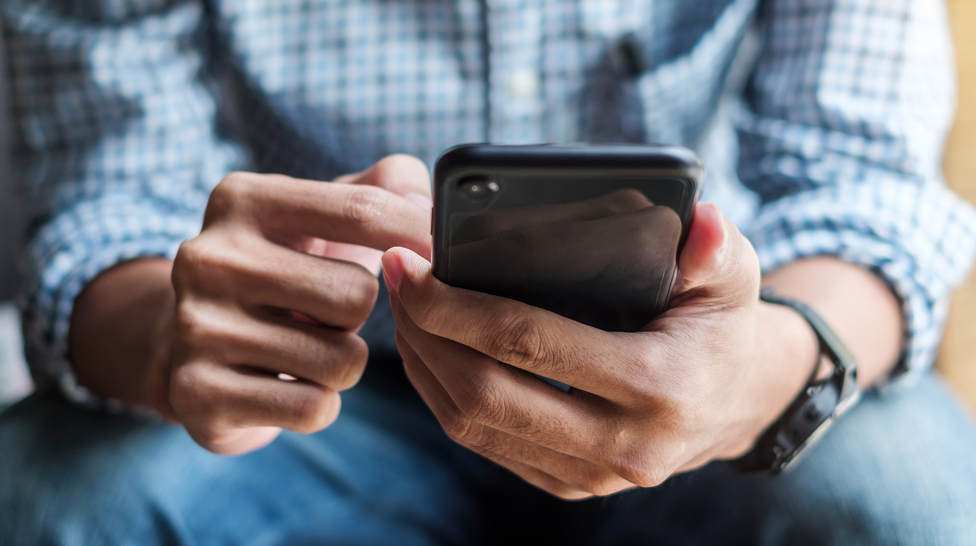 Digital Checks: The Risks the Parliament “Sees” in the Two Bills