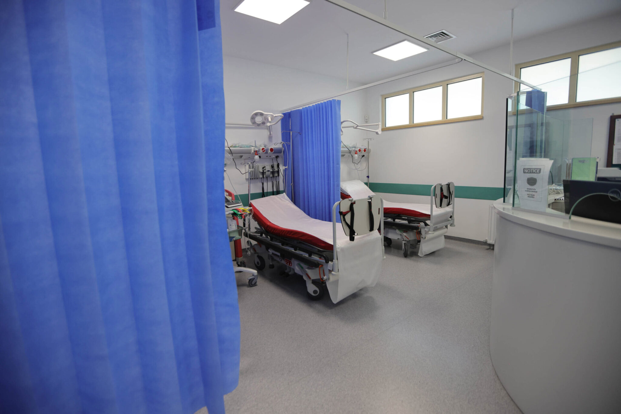 Caught between two medical institutions, the patient belongs to neither