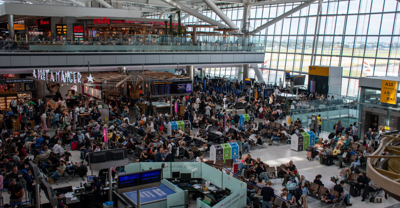 New flight disruptions in Britain due to an air traffic control malfunction