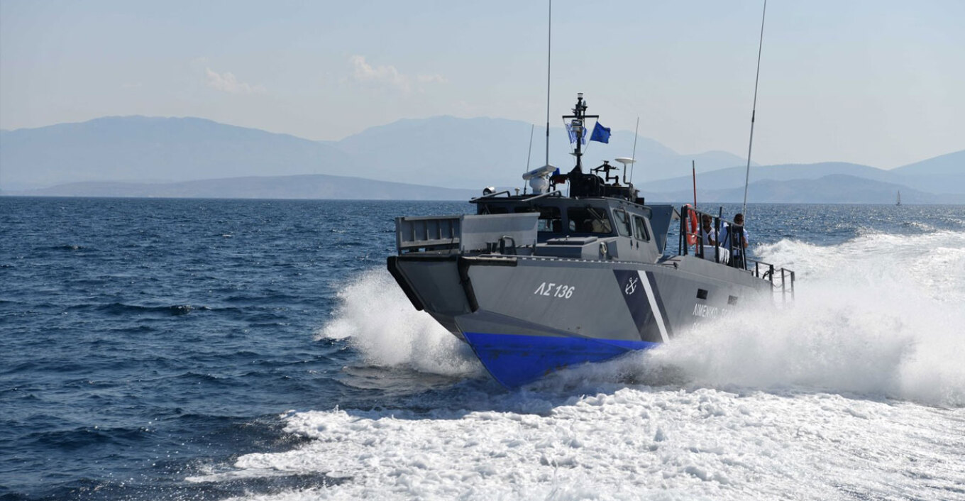A 13-year-old and a 17-year-old were arrested for smuggling migrants in Crete