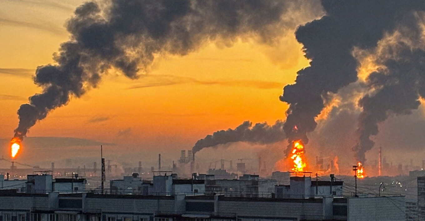 Moscow’s Largest Refinery Shut Down Following Ukrainian Drone Attack