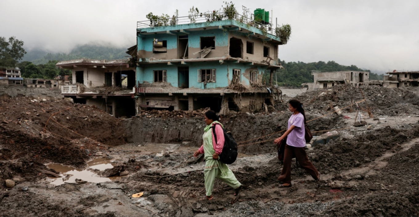 VIDEO: Dozens Killed by Torrential Rains and Landslides in India and Nepal