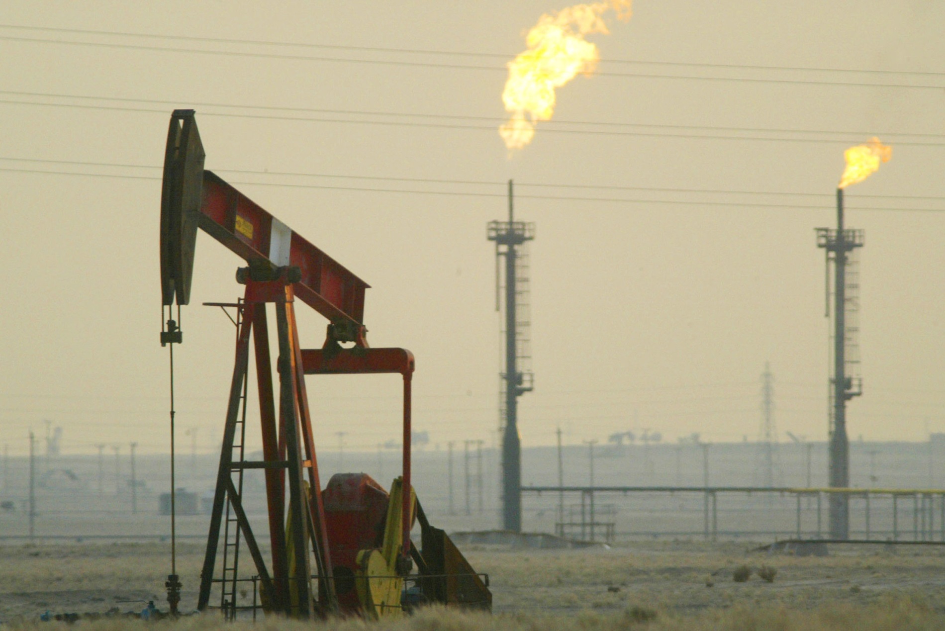 Oil prices rally, surpassing $95 per barrel