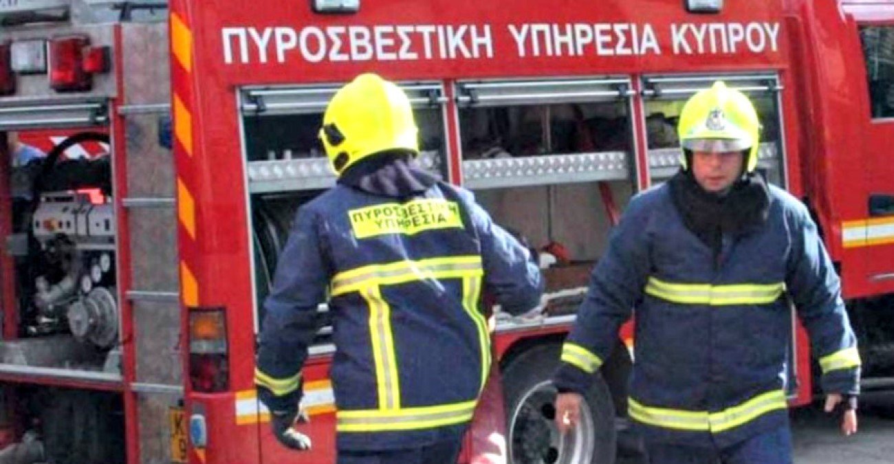 Arson in Kiti: Fire on a motorcycle in a residential yard