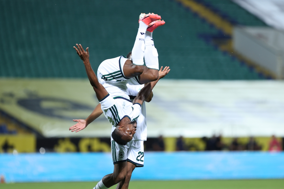 Panathinaikos: Levi will play against Olympiacos if he is healthy; MRI scheduled for Sunday