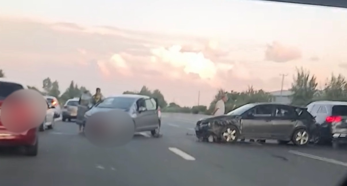 Attention drivers: Traffic chaos on the Larnaca–Ayia Napa highway due to a traffic accident