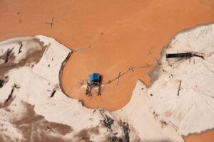 Tunnels collapsed at an illegal gold mine in colombia