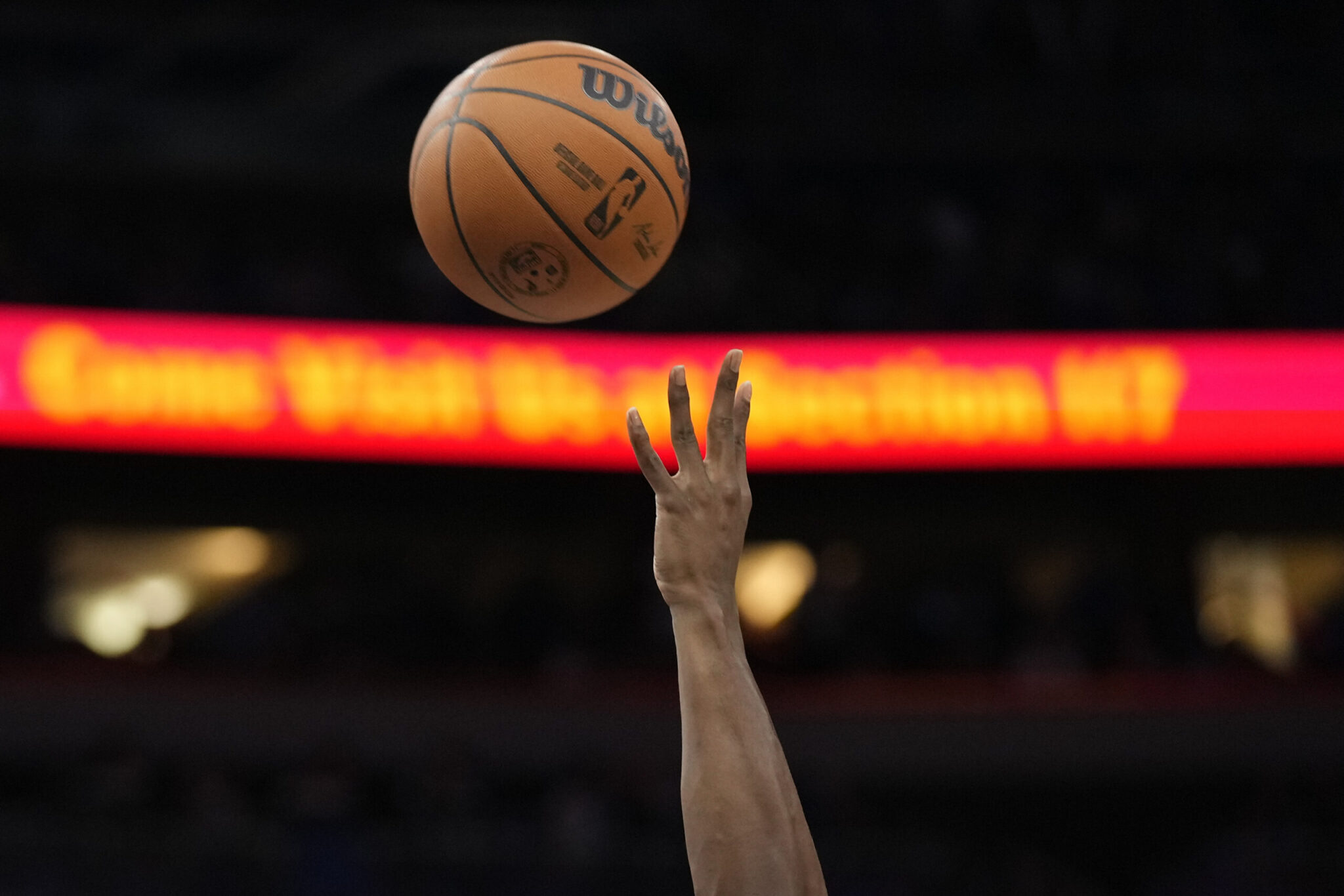 NBA: Haliburton and shey put on a show; timberwolves and pistons unstoppable