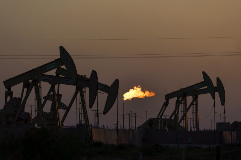 Oil and natural gas prices soar, raising concerns about Europe’s reserves