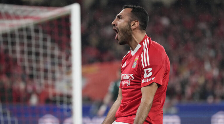 “Benfica Rewards Pavlidis’s Dedication”