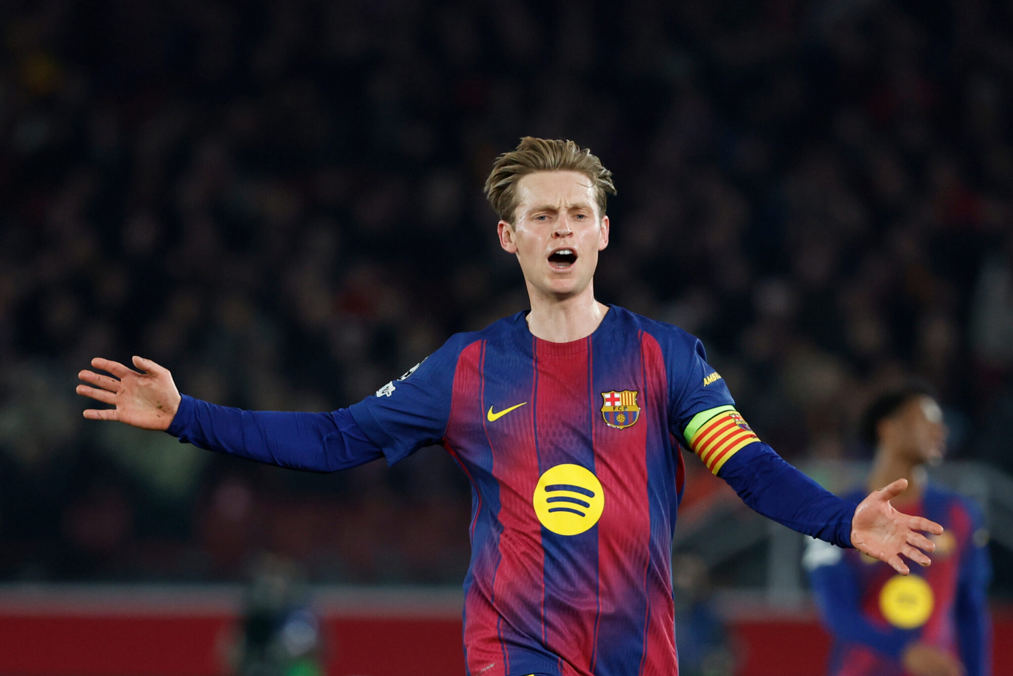 Barcelona is sacrificing De Jong to save money