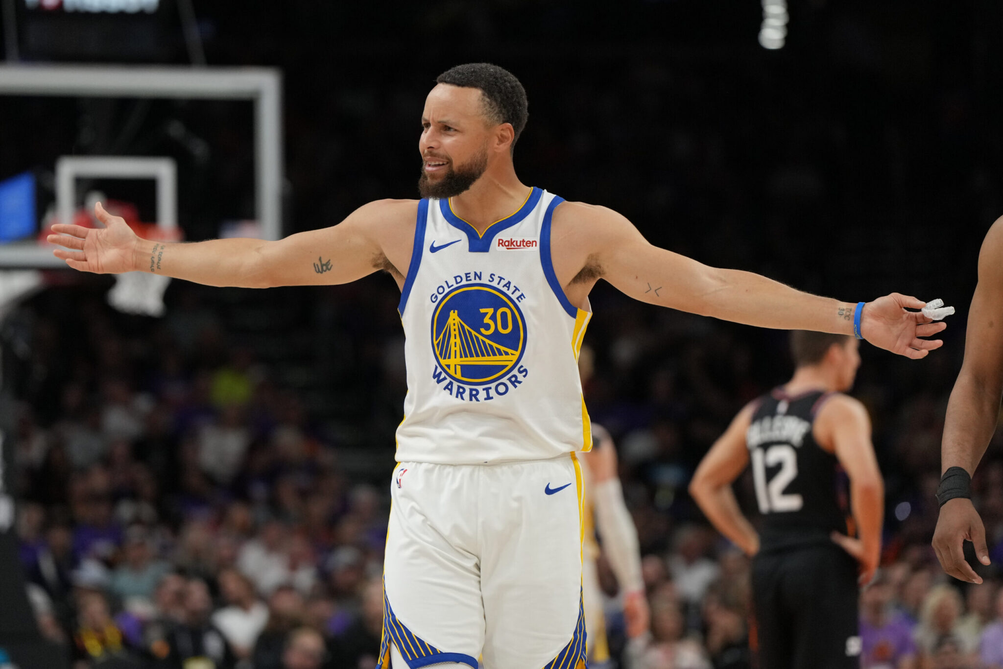 Curry beat Dončić and made history – Great performances by Irving, LeBron, and Pritchard (VIDEO)