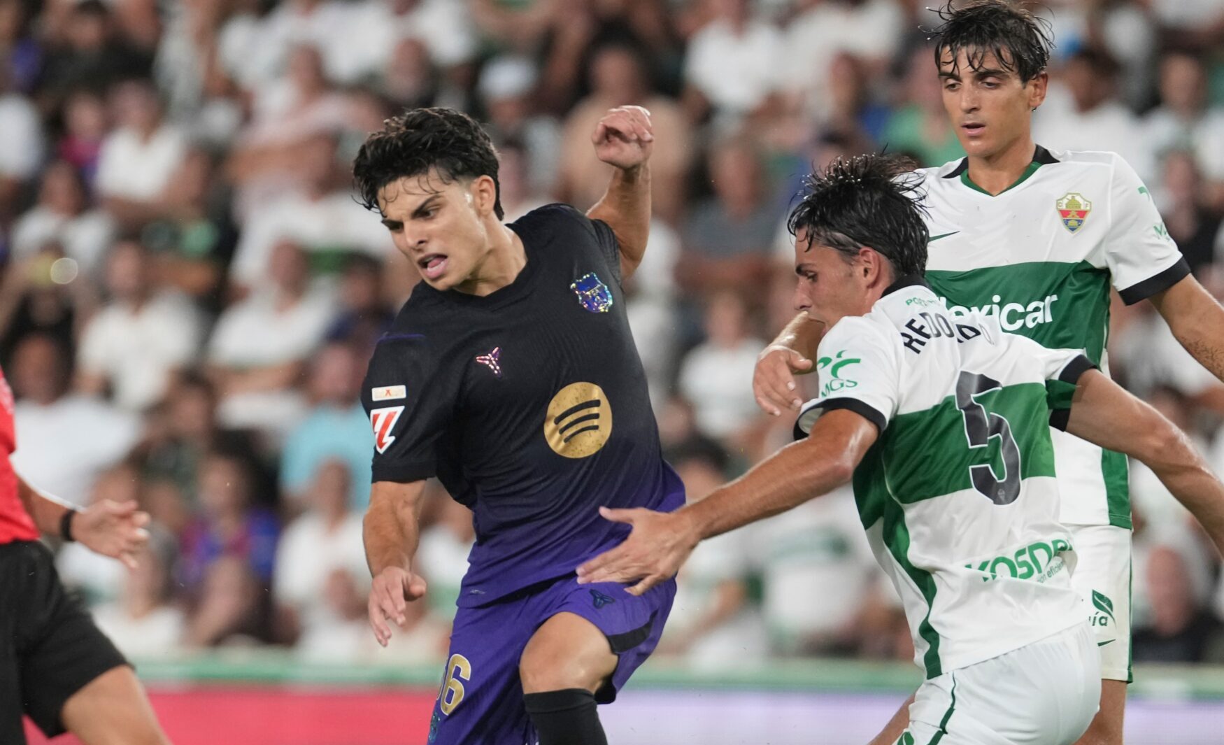 Barcelona Re-Signs with Espart