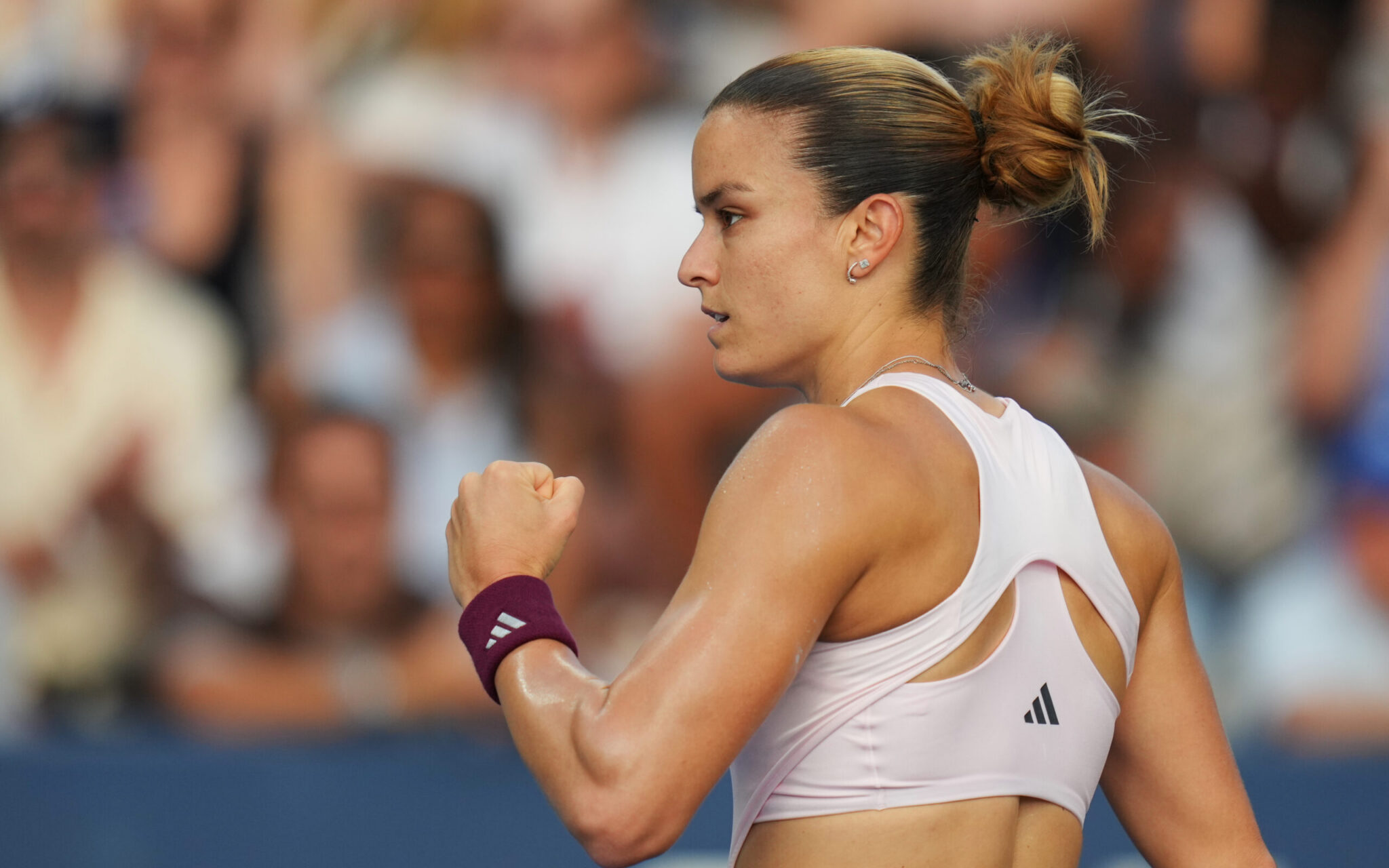 Megali Sakkari defeated Kostyuk in a comeback victory and advances to Wuhan