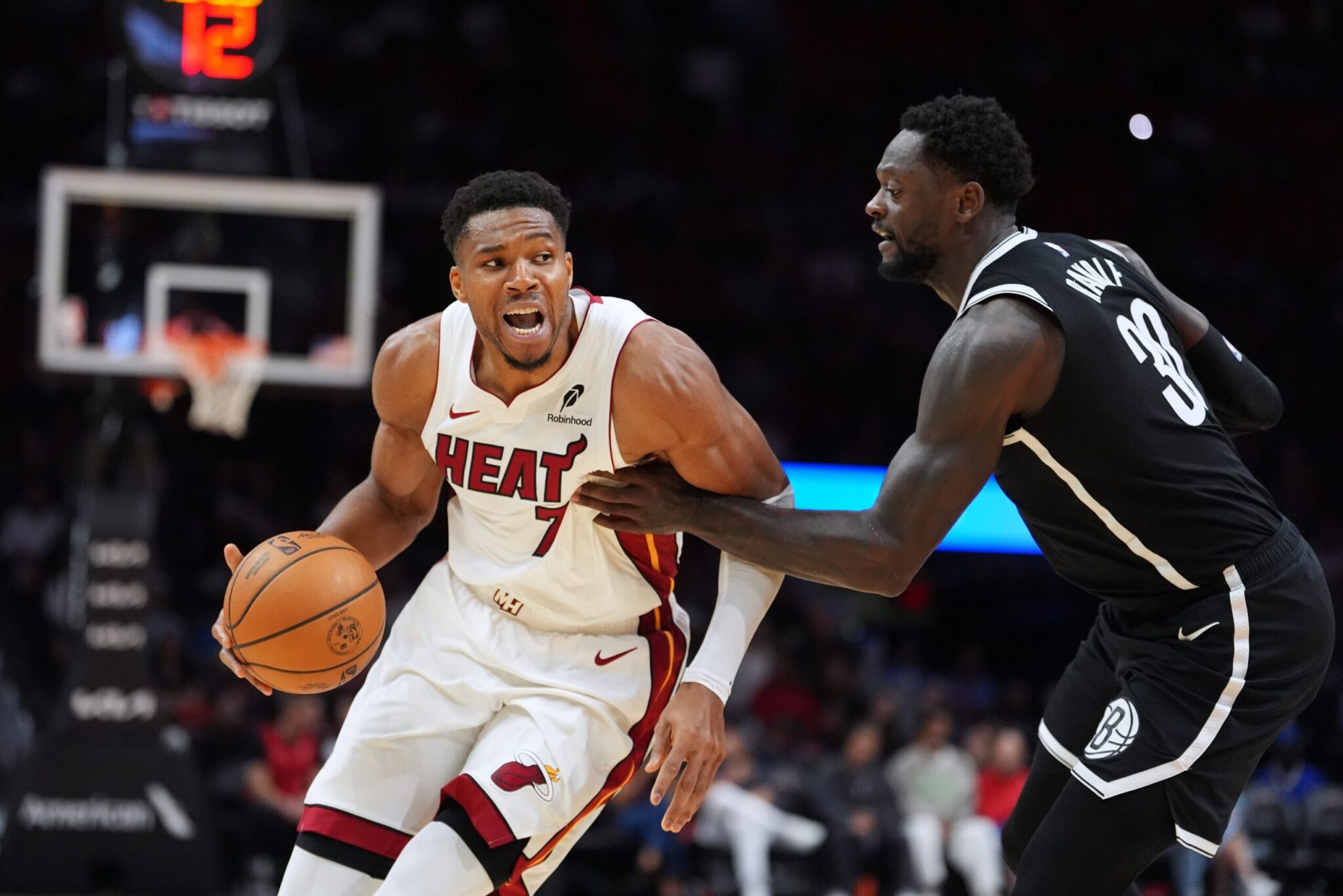 Antetokounmpo: “The more I play, the more comfortable I’ll feel—I’m in a really good place” (VIDEO)