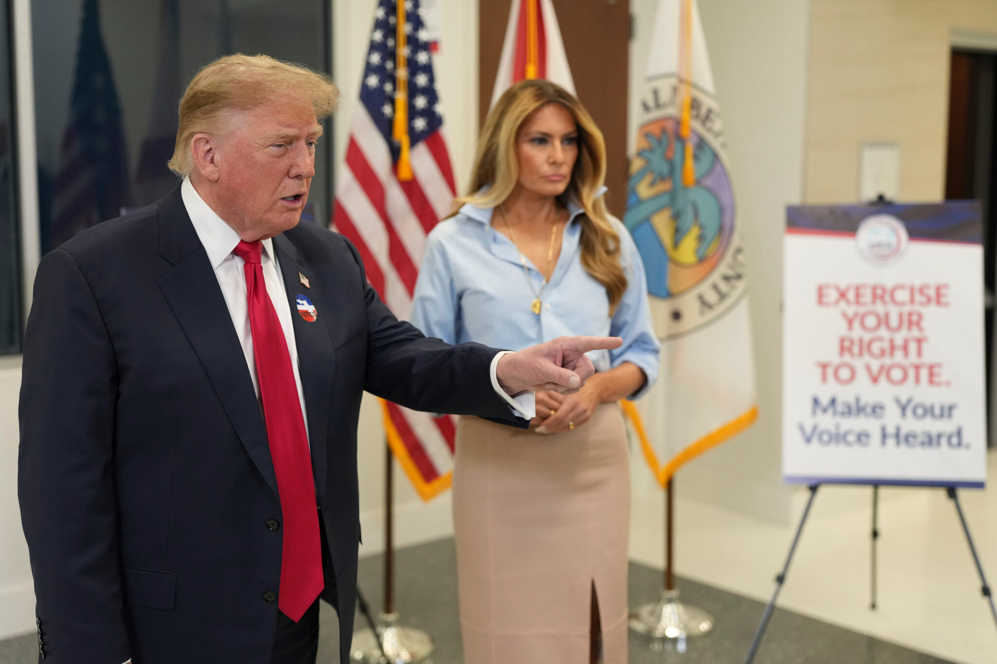Americans head to the polls amid speculation about an attack on Iran; in Florida, Trump cast his vote in the midterm elections