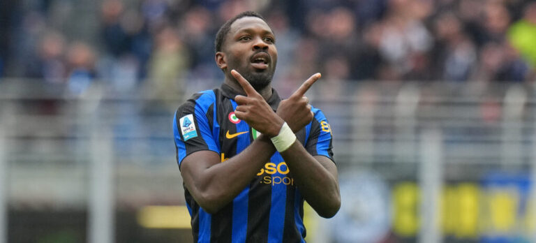 Epic comeback led by Touré keeps Inter at the top