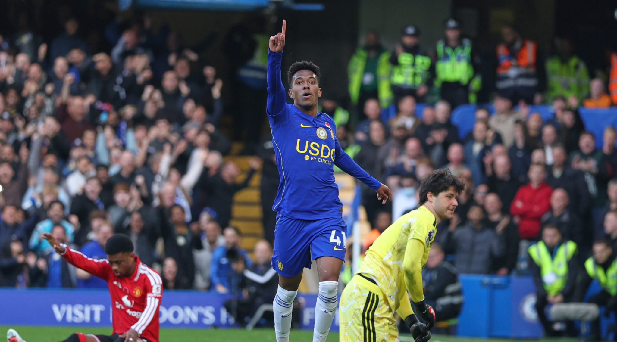 Chelsea found United in a vulnerable state and… crushed them (VIDEO)