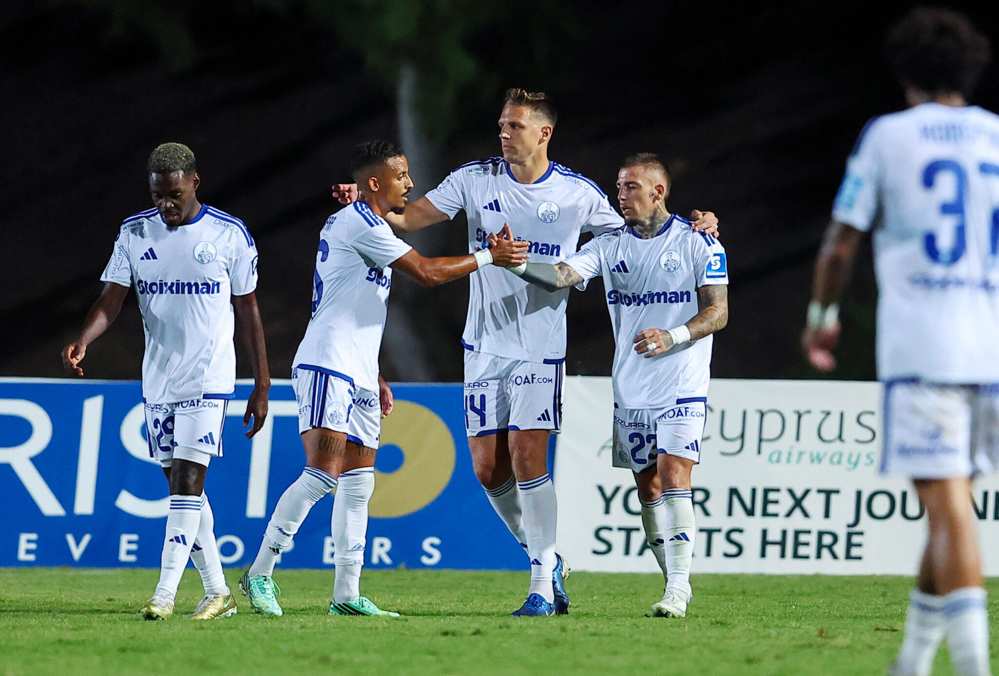 Apollon: The only undefeated team and the top offense