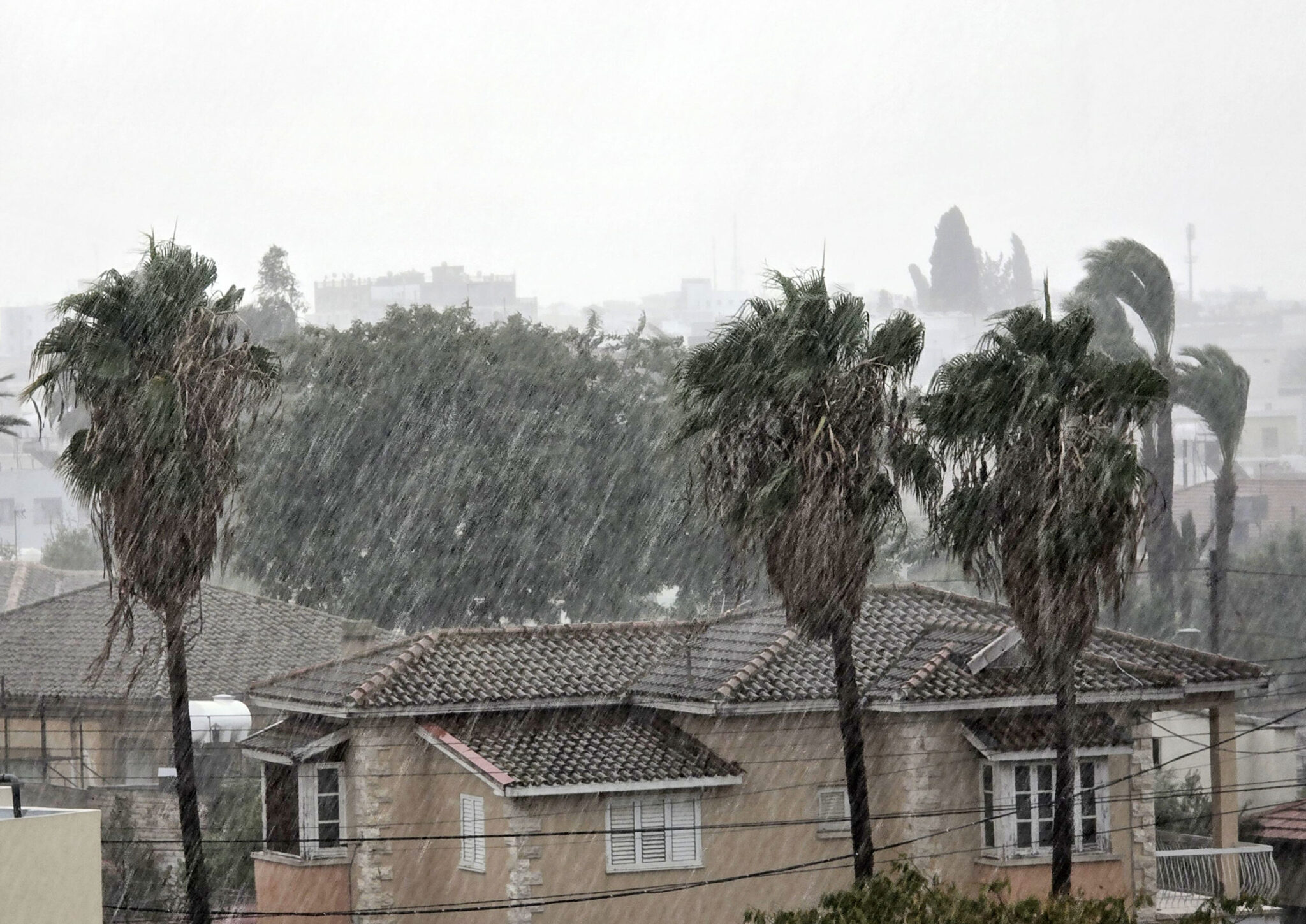 From rain and thunderstorms to a summery setting—when will the weather change?