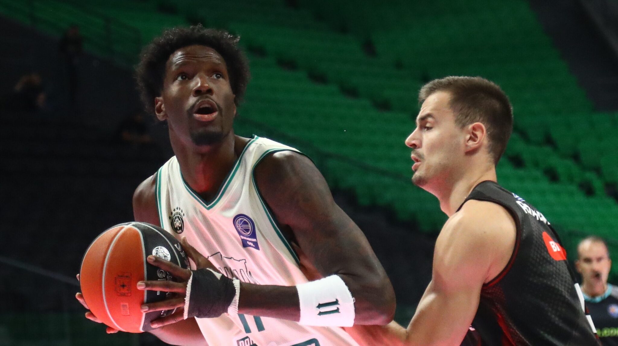 Panathinaikos, playing with energy and enthusiasm, welcomed the Vikos Falcons with a 100-point victory (VIDEO)