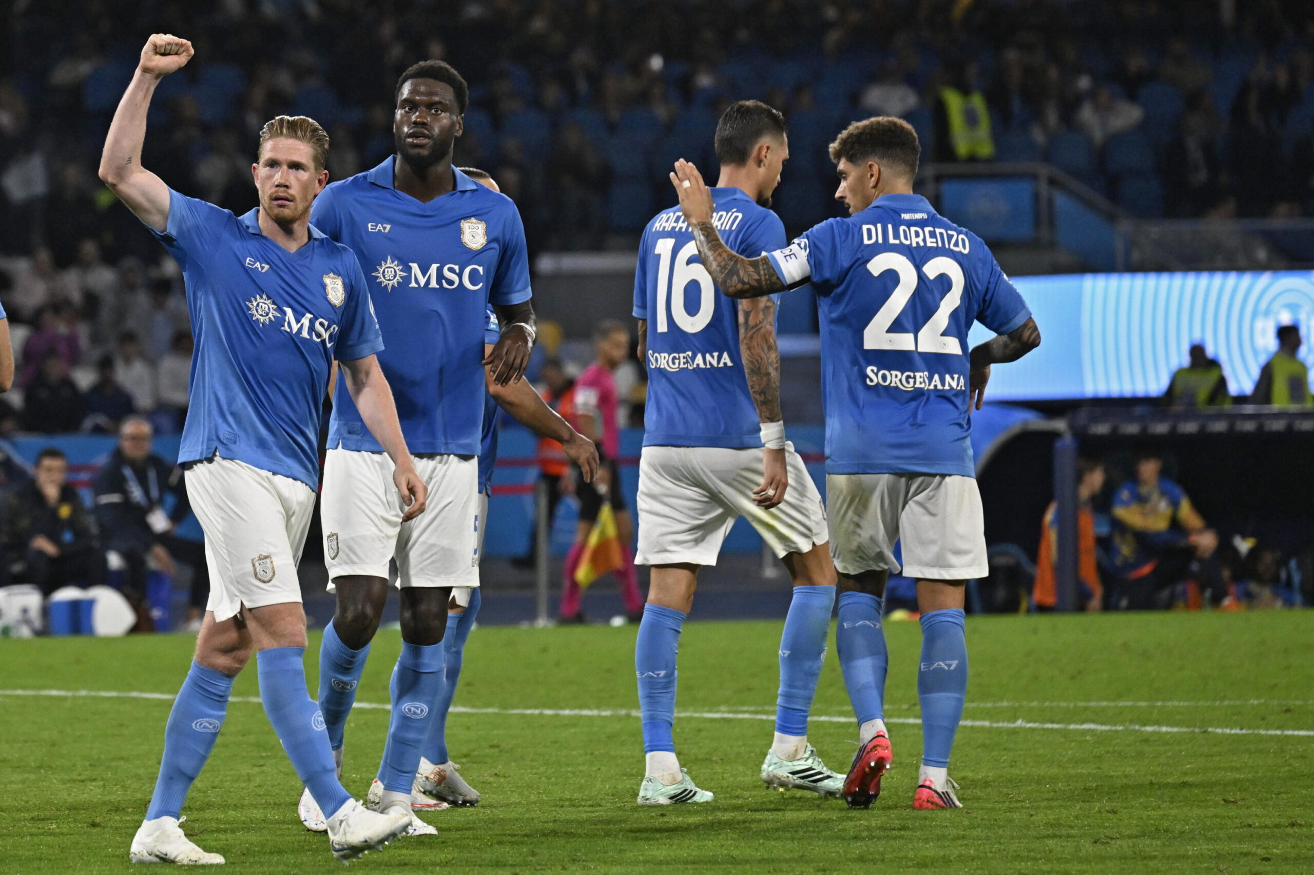 Napoli returns to winning ways with de bruyne
